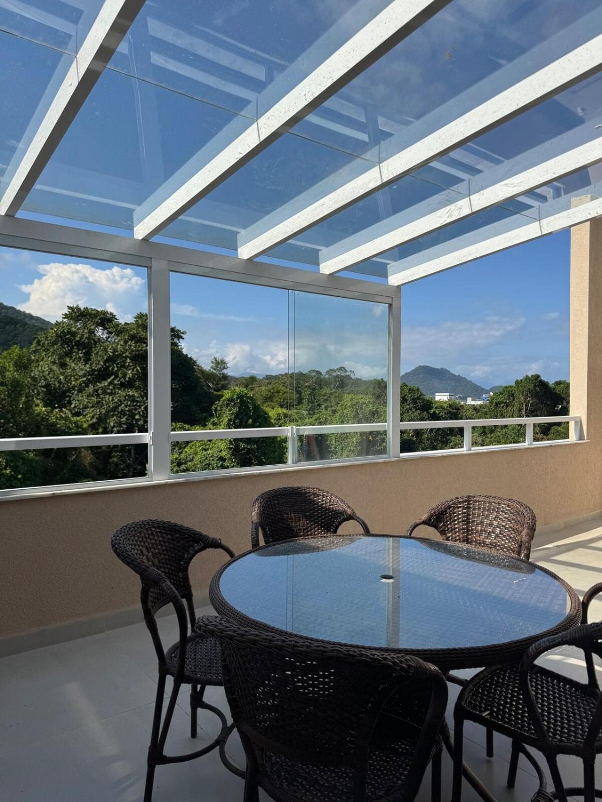 Apartamento Duplex - Toninhas,